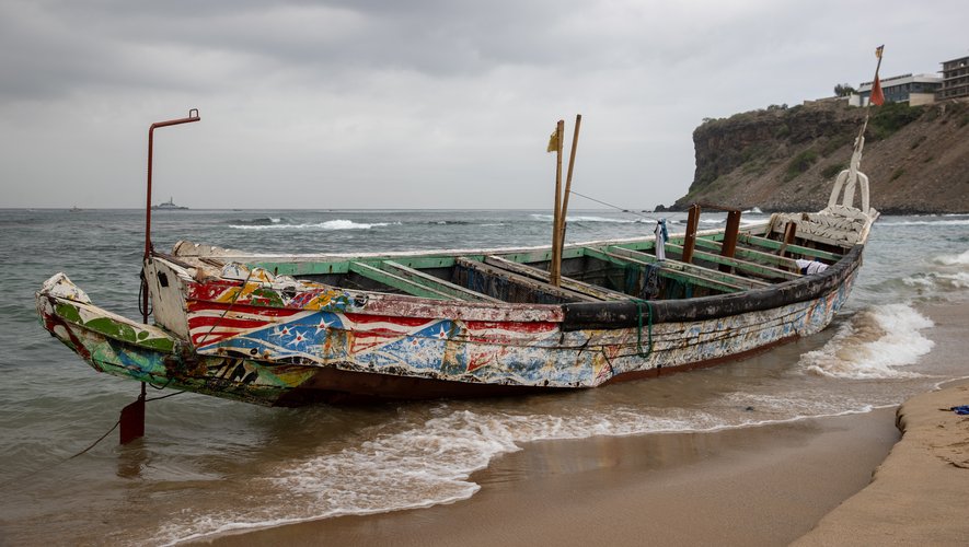Sénégal : une pirogue chavire au large de Dakar