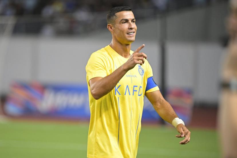 Cristiano Ronaldo offre un cadeau de luxe d'une valeur de 117 000 dollars à l'un de ses fans