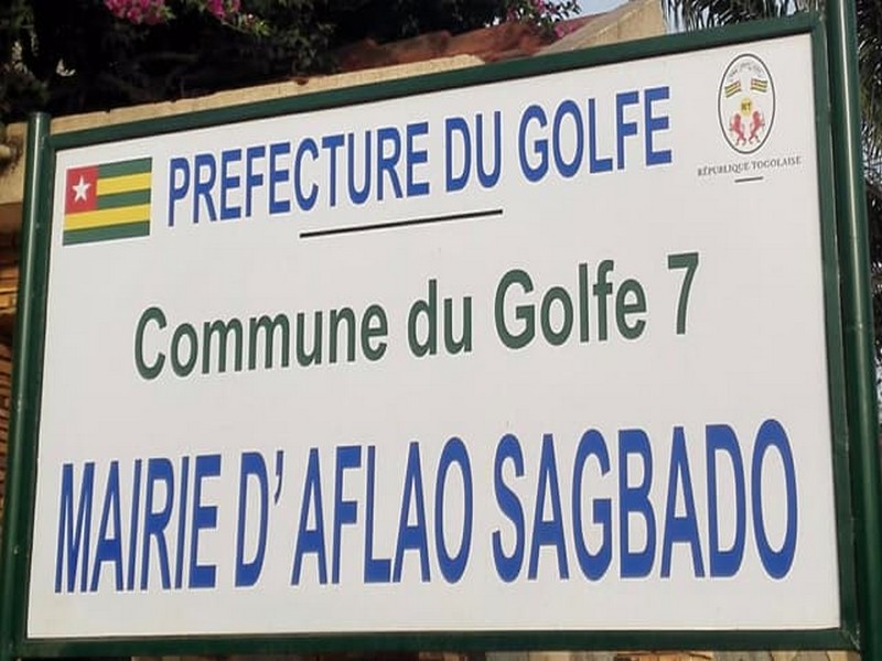 Tensions à la Mairie Golfe 7 : Une facture impayée suscite l'indignation (Vidéo)