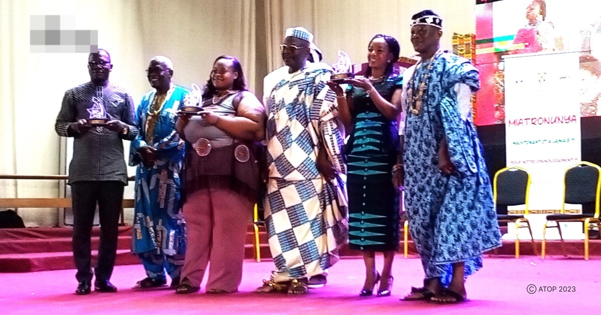 Triomphe des Artisanes Togolaises : couronnement des reines de l'Art lors de la 6ème Édition