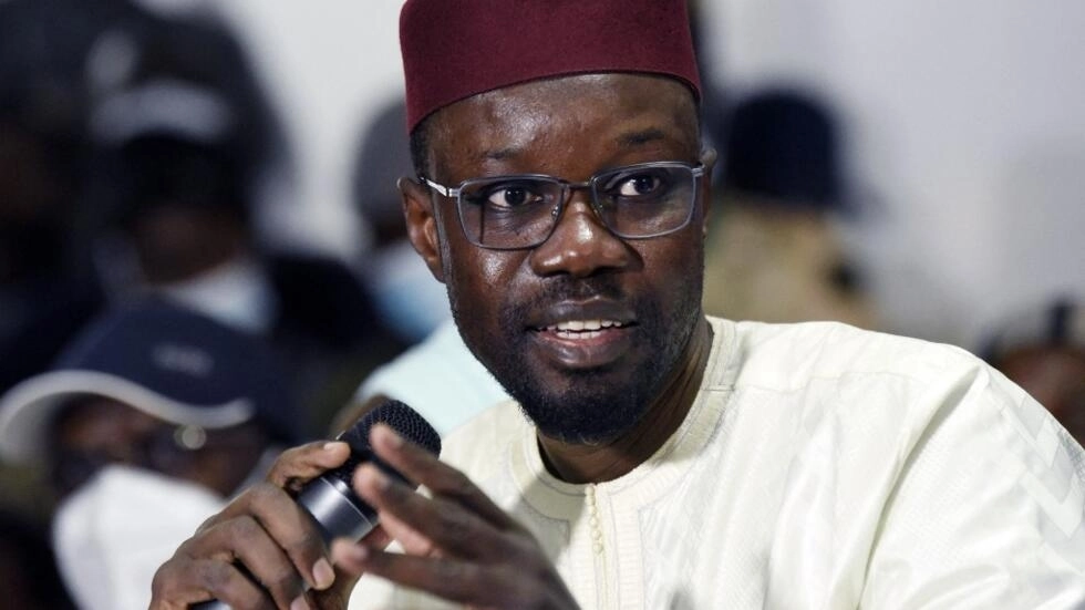 Sénégal : Ousmane Sonko défie l'administration sénégalaise en déposant sa candidature