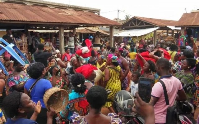 Marché d’Agoe Assiyéyé : Les femmes en colère, lancent un appel au secours au président Faure