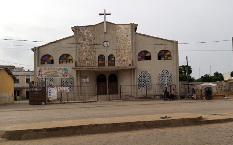 Togo – Église catholique de Bè-kpota : Du caca humain retrouvé dans le panier à quête