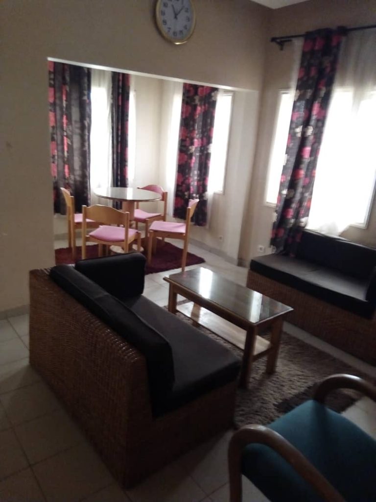 SEKOU IMMOBILIER : Découvrez ces appartements meublés du cabinet qui attirent (Vous allez aimer !)