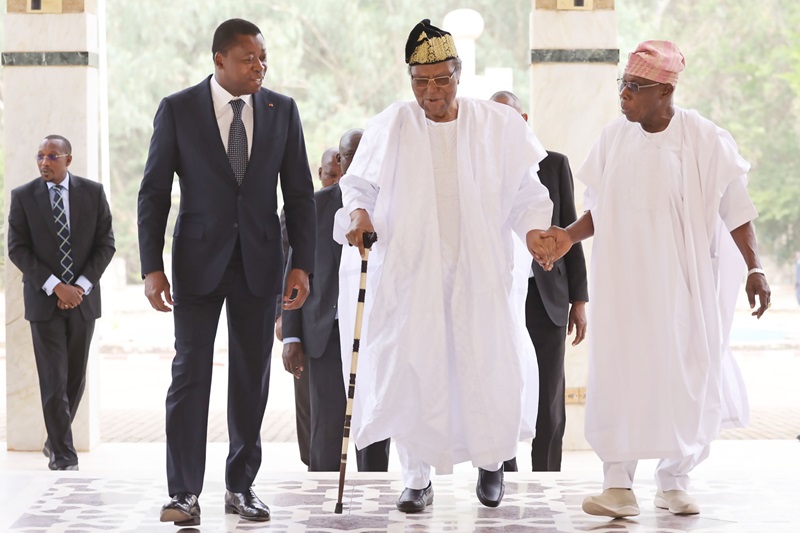 Togo : Soglo et Obasanjo se sont entretenus avec Faure Gnassingbé (Raisons)