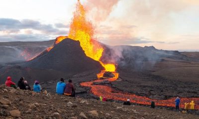 Tragédie au sommet : Une touriste tombe dans un volcan en voulant prendre une photo