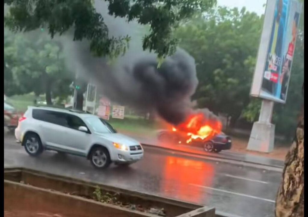 Incendies de véhicules en circulation : Comprendre les facteurs à l'origine de ce fléau