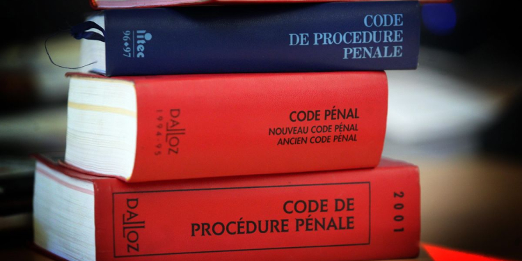 Vème République : lancement des travaux de mise à jour des textes en droit pénal et civil