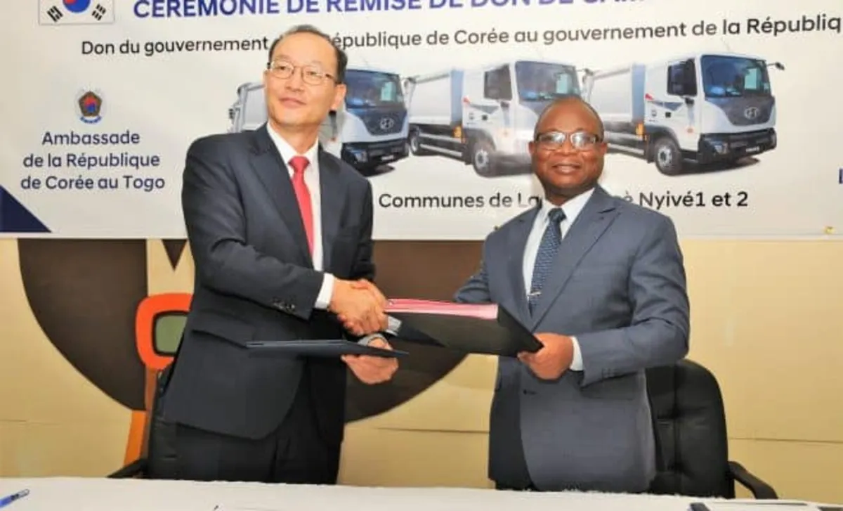 Grâce à la Corée du Sud, le Togo bénéficie de camions poubelles de dernière génération