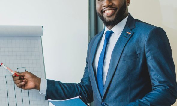 Recrutement : Yas Togo cherche un Directeur du Capital Humain