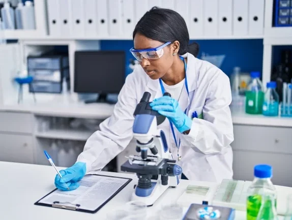 Trump contre la science : Des financements scientifiques retirés