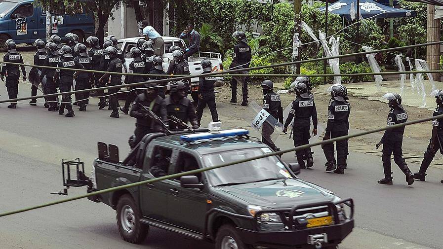 Cameroun / Une grève tourne au drame : deux policiers tués
