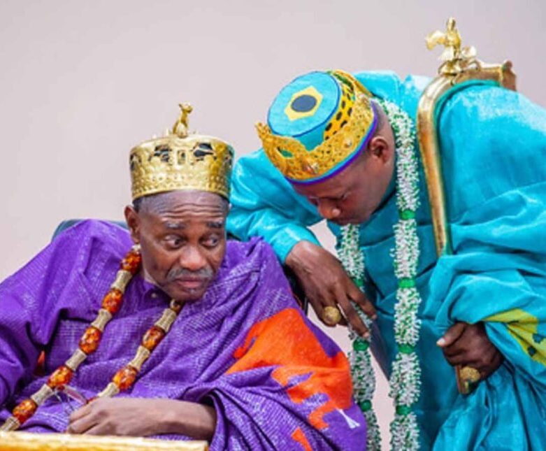 Bénin : Les chefs traditionnels sommés de choisir entre le trône et la politique