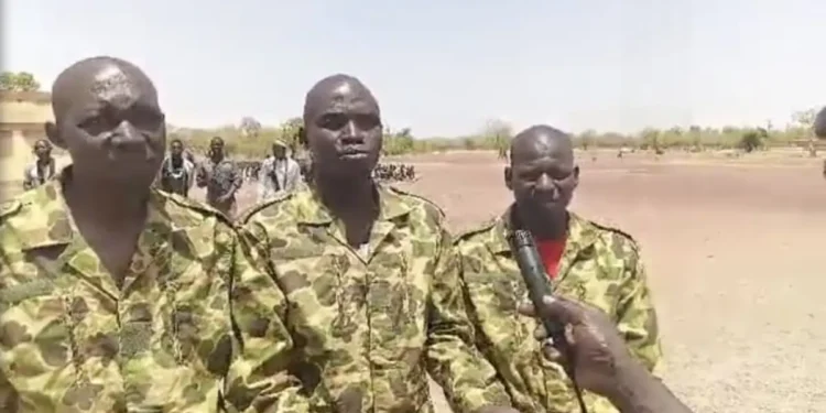 Burkina Faso : Trois journalistes arrêtés et transformés en soldats malgré eux