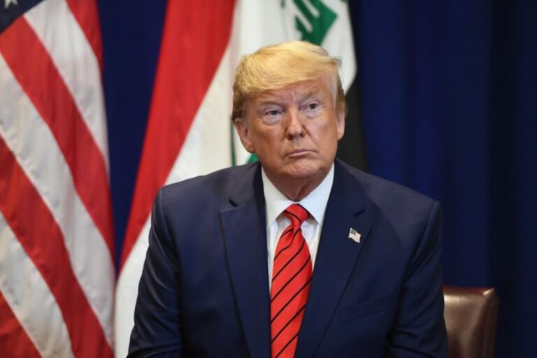 Donald Trump Condamné à verser plus de 486 millions de FCFA à...