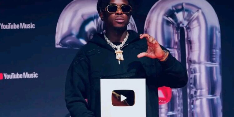 Le roi du rap ivoirien frappe encore : Didi B récompensé par YouTube
