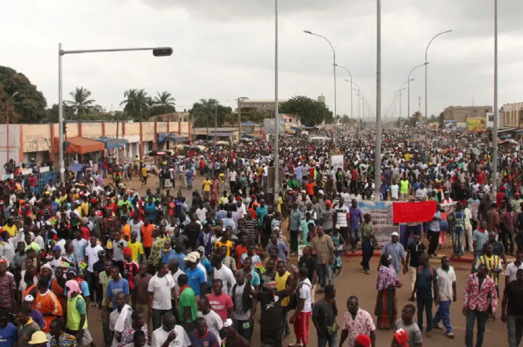 Quand l’opposition transforme le 27 avril en acte de résistance nationale