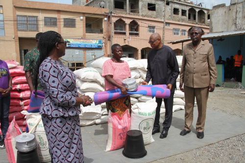 Incendie d'Aguiakomé : le gouvernement apporte une aide d'urgence aux sinistrés