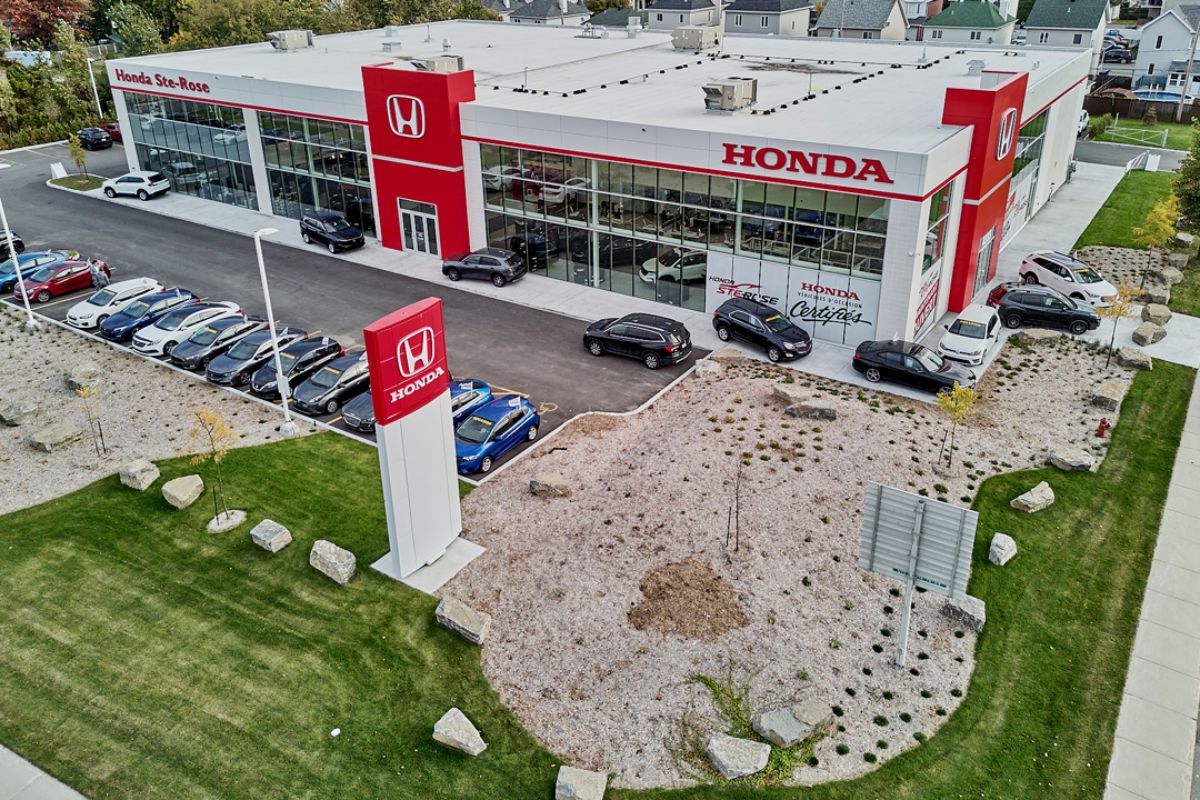 Honda dans la tourmente : le constructeur japonais anticipe une chute spectaculaire de ses bénéfices