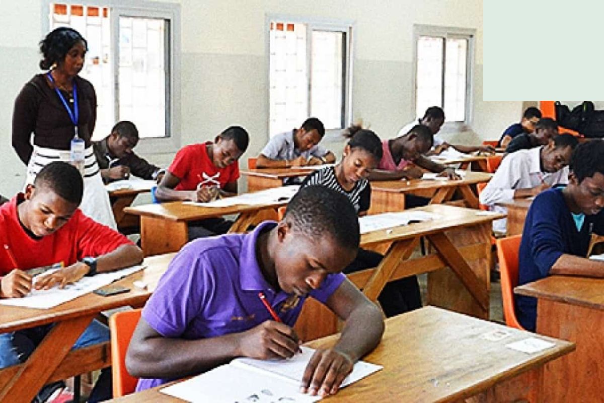 Togo : lancement officiel des inscriptions aux examens et concours professionnels 2025