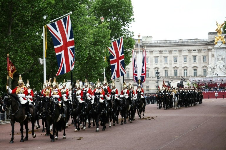 Royaume-Uni : la famille royale célèbre le 80ᵉ anniversaire du VE Day