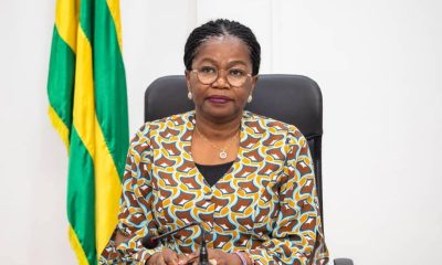 « Être la première femme à… » : Tomégah-Dogbé quitte ses fonctions, mais pas les mémoires