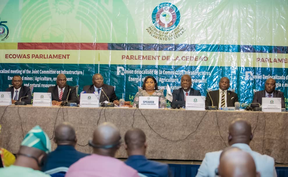 Billets d’avion trop chers : Voici ce que la CEDEAO prépare dans l’ombre à Lomé