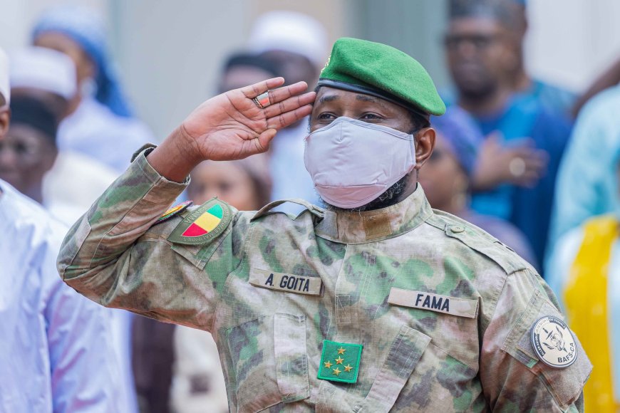 Assimi Goïta lève les couleurs de l’AES : l’hymne “Sahel Benkan” fait vibrer le palais de Koulouba