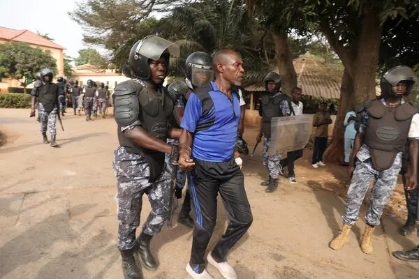 Parler coûte cher au Togo , Pourquoi le peuple togolais est-il devenu la cible ?