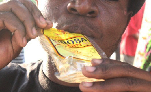 Ghana : Les ivrognes menacent de manifester contre la cherté de l’alcool