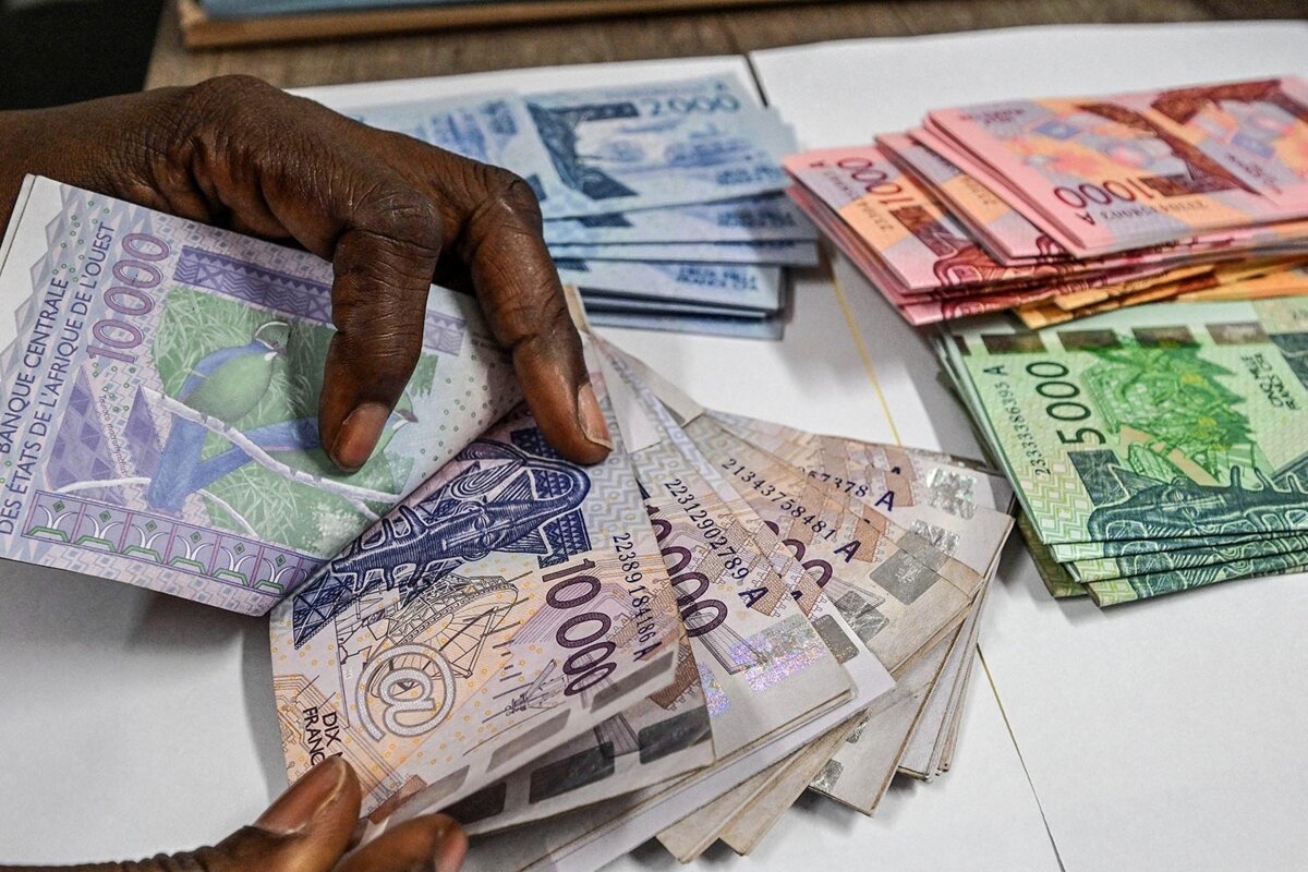 Michel Takpah décrypte les limites du modèle souverainiste sénégalais , Le Sénégal peut-il rompre avec le franc CFA ?