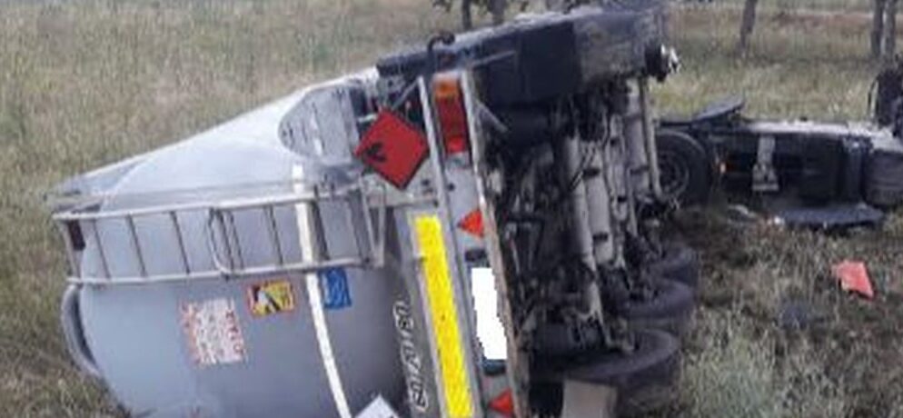 Togo – Drame sur la RN1 à Togblé : Une citerne déraille et sombre dans le fossé central entre les deux voies