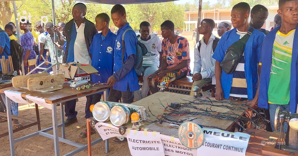 Togo : Une nouvelle licence professionnelle pour former les enseignants techniques dès...