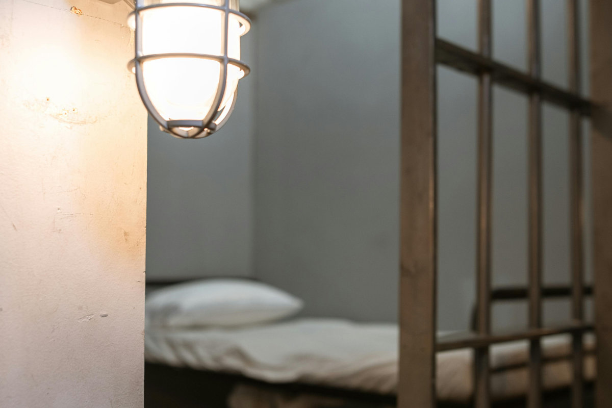 Une fuite spectaculaire : Un prisonnier s’est évadé en se cachant dans un sac