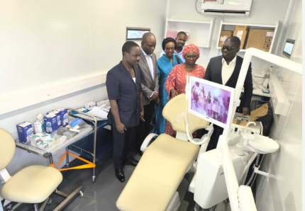 Des soins pour tous : le PNUD équipe le Togo de deux cliniques mobiles révolutionnaires