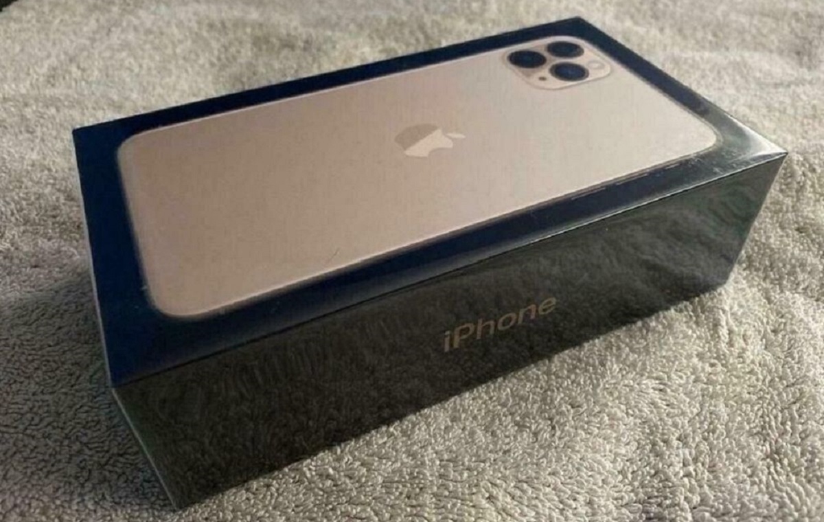 Insolite : Elle revend 20 iPhones offerts par ses petits amis et s’achète une maison