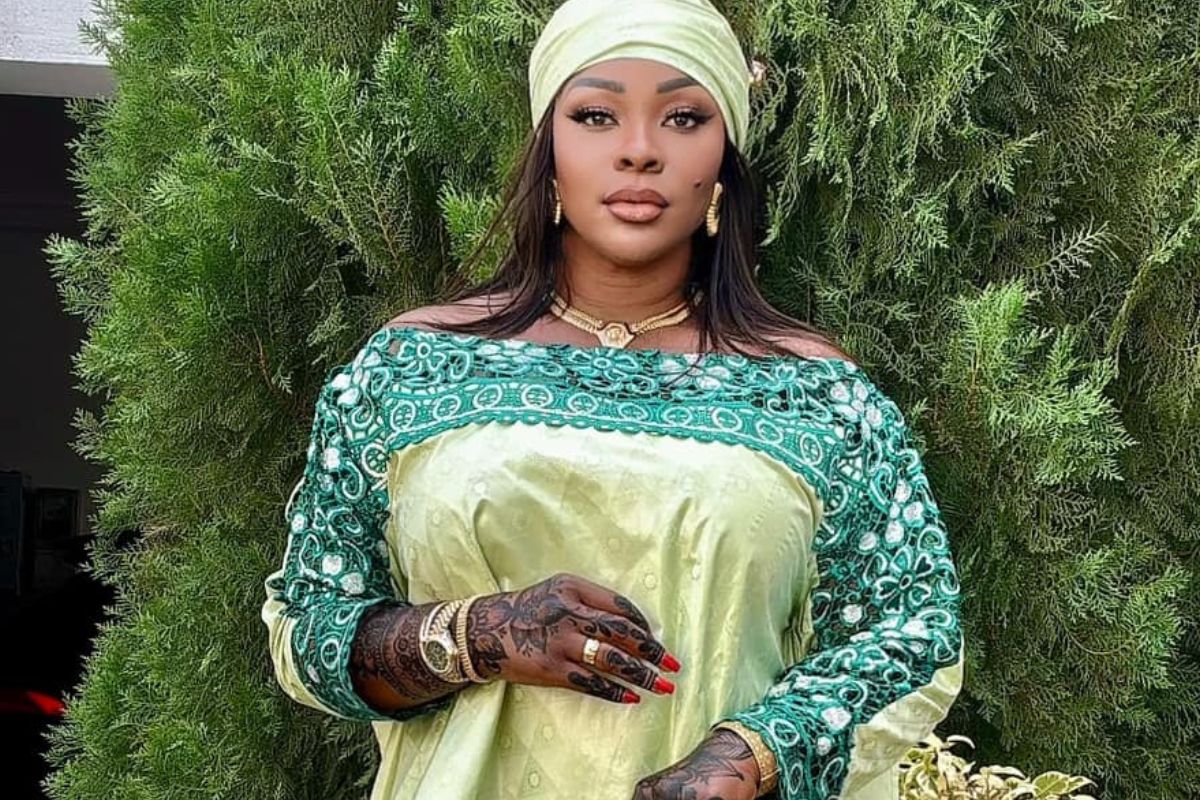 La coach Hamond Chic brise le silence sur son mari 