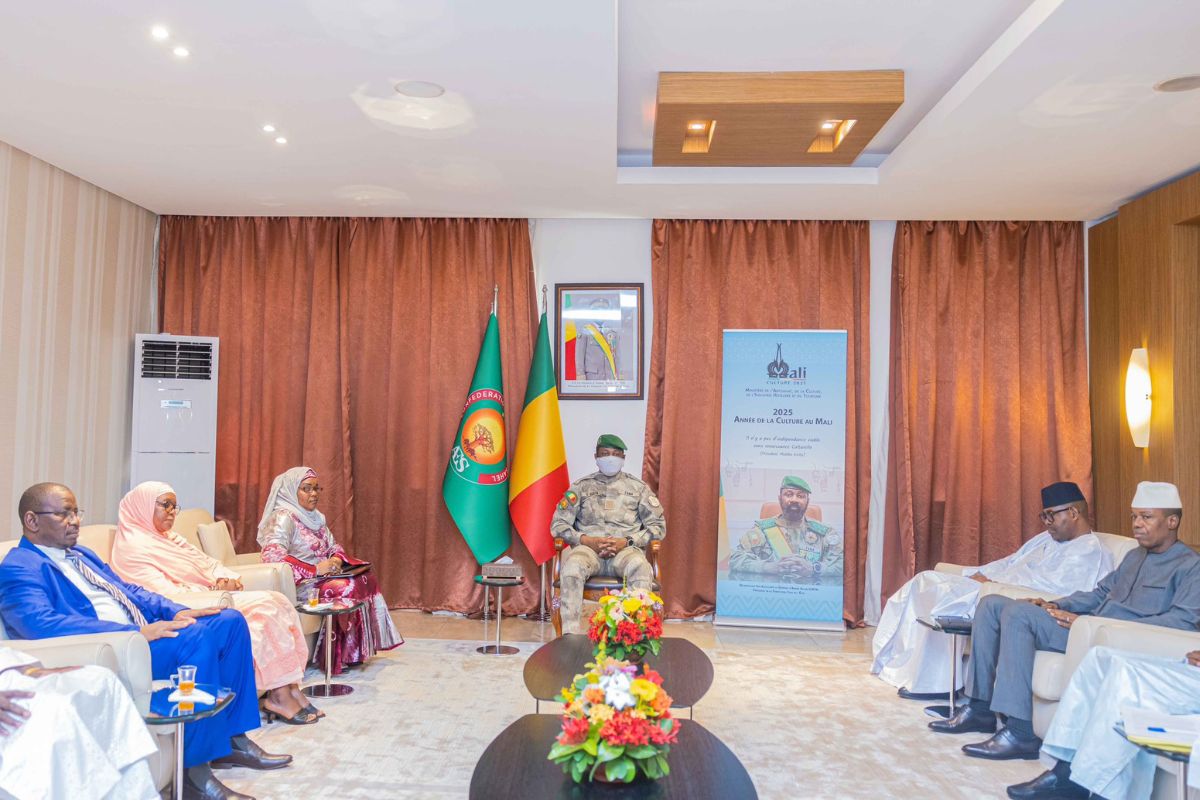 Mali : Assimi GOÏTA reçoit la ministre nigérienne de l’Énergie