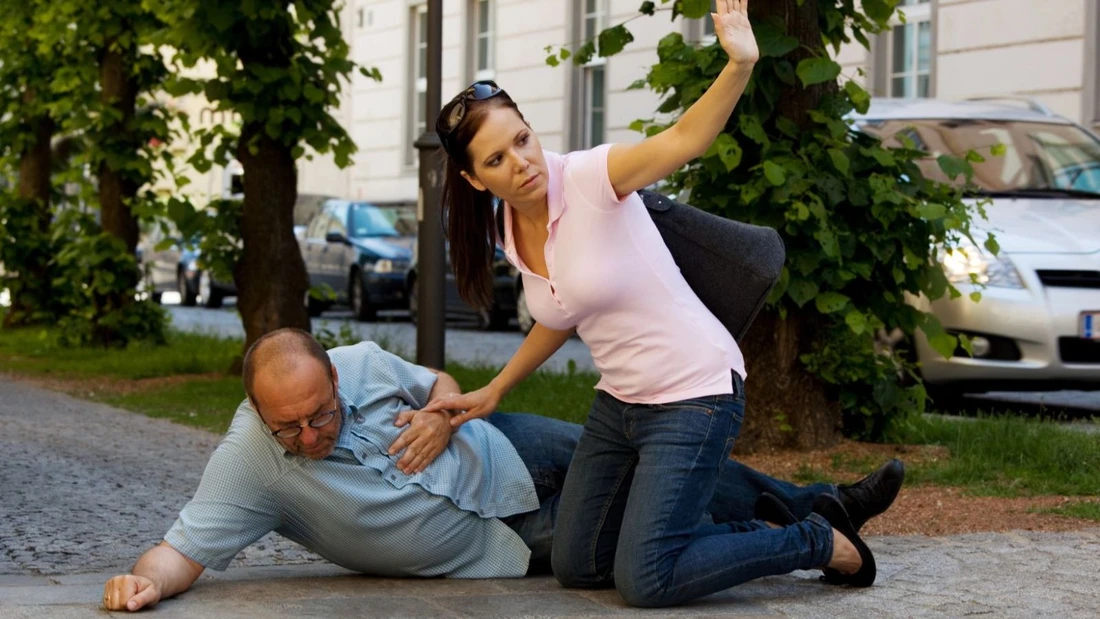 Un proche fait un AVC : Voici comment réagir efficacement face à une personne en danger