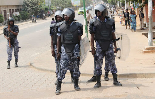 Togo – 30 août : malgré la surveillance policière, les citoyens brisent le verrou sécuritaire et marchent pour la démocratie
