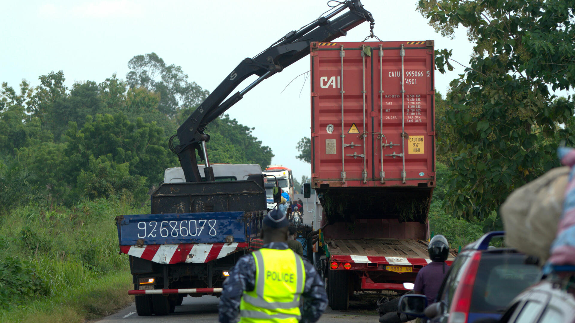 Togo : Un conteneur tombe d’un camion et bloque temporairement la RN1