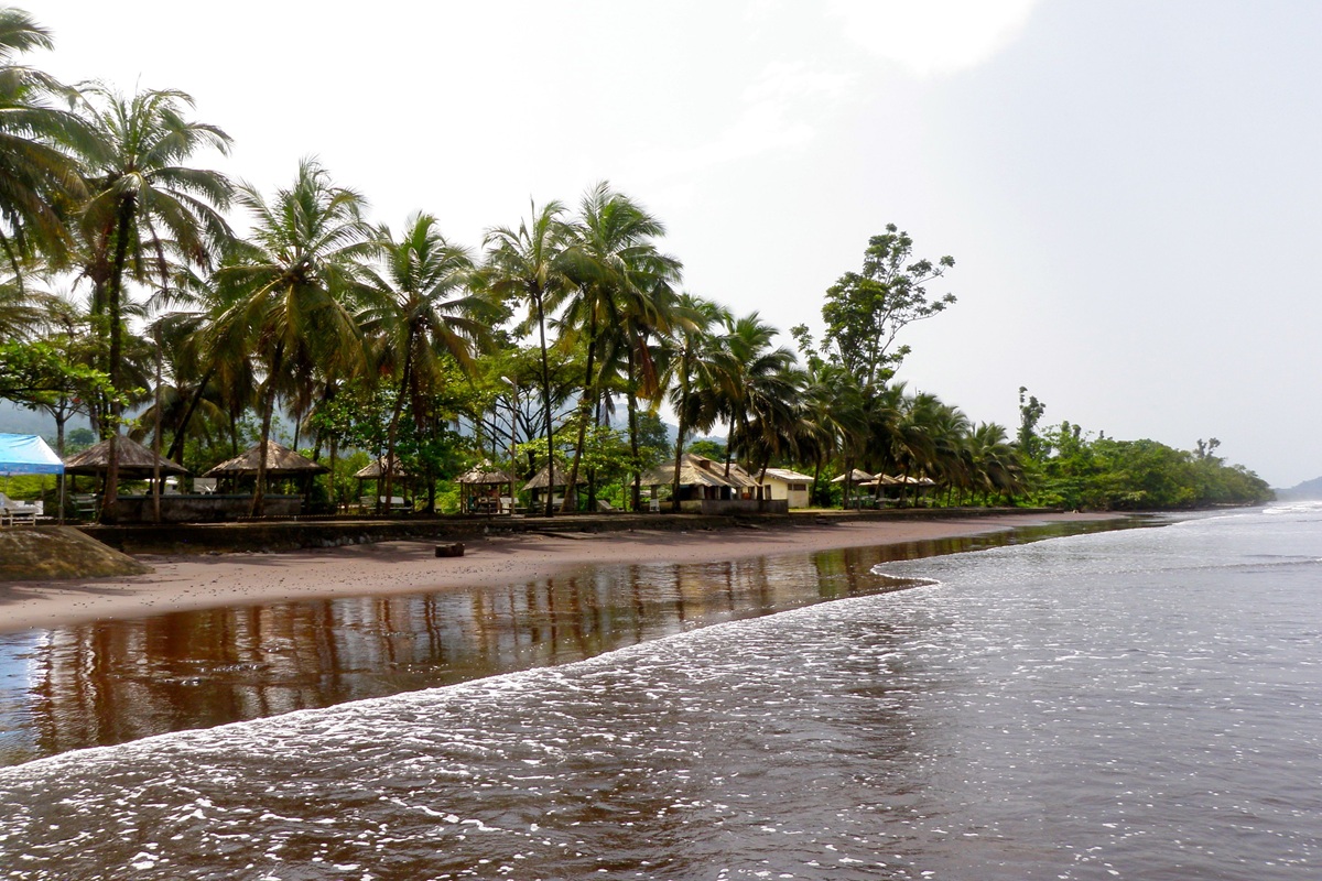 Cameroun : le tourisme tangue au bord des plages spectaculaires du pays, la raison