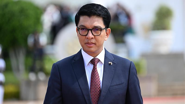 Madagascar en pleine tourmente : Andry Rajoelina appelle au respect de la Constitution face à la crise politique