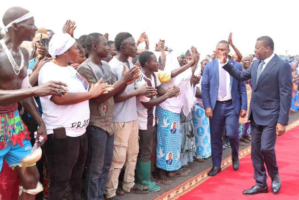 Accueil triomphal pour Faure Gnassingbé à l’EFOFAT : le Président salue l’unité du peuple togolais