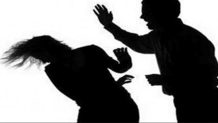 Lomé – Refus d’un numéro : un jeune homme frappe violemment une femme