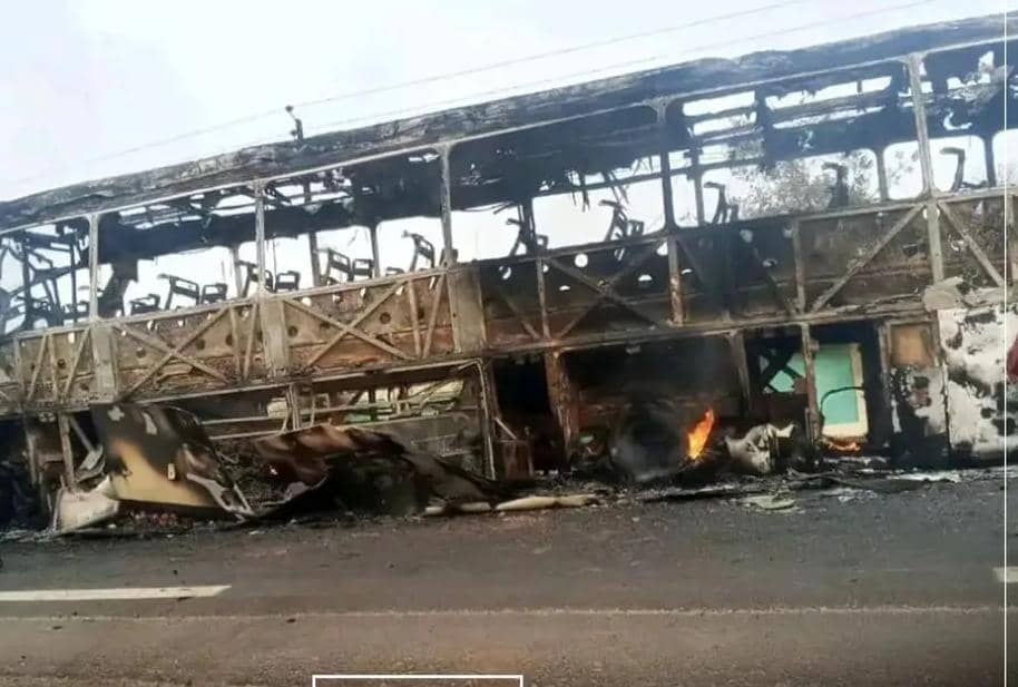 Bénin : un bus prend feu et fait plusieurs victimes