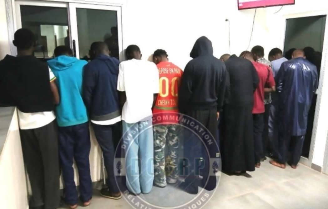 Sénégal : Un artiste, un animateur et dix autres personnes en garde à vue dans une affaire transmission de VIH/SIDA