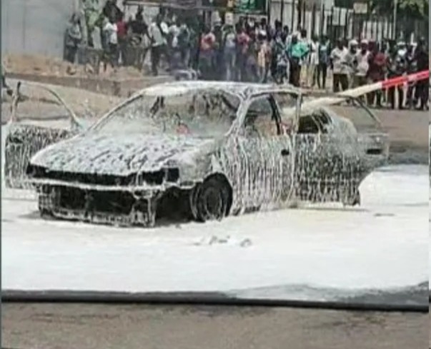 Baguida : une voiture chargée d’essence frelatée prend feu après une course-poursuite