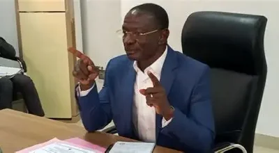 Nouvelles règles dans les écoles : le ministre Mama Omorou renforce l’encadrement éducatif