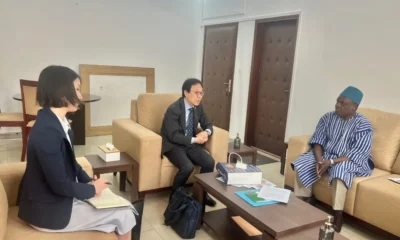 Le Togo et le Japon souhaitent renforcer leur coopération dans l’enseignement supérieur. Cette collaboration pourrait offrir davantage d’opportunités d’études, de bourses et d’échanges universitaires aux étudiants togolais.